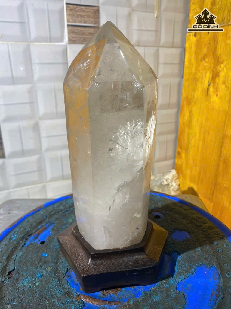 Trụ Đá Thạch Anh Trắng Cao 22 (cm) Nặng 1,9kg