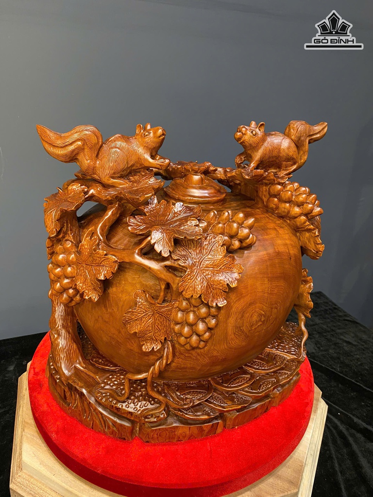 Chum Phú Quý Nho Sóc Gỗ Ngọc Am Cao 42 Ngang 43 Sâu 36 (cm) - Đường Kính 32