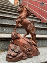 Tượng Ngựa Phong Thủy (Nhất Mã Thong Dong) Gỗ Trắc Cao 46 Ngang 32 Sâu 10 (cm)