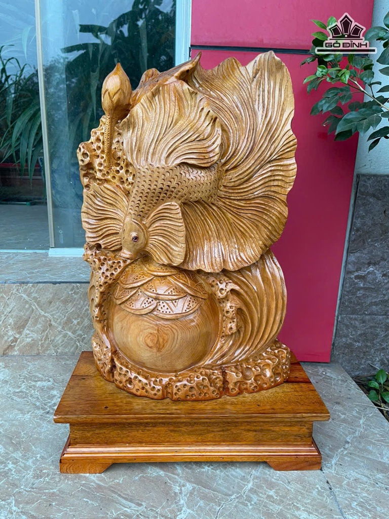 Tượng Cá Gỗ Ngọc Am Cao 46 Ngang 31 Sâu 15 (cm) - Cả Kỷ Cao 56 (cm)