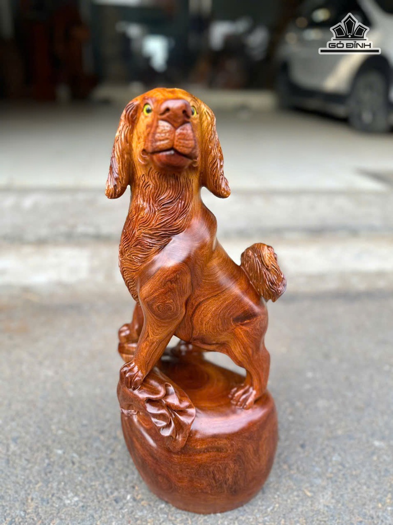 Tượng Chó Gỗ Hương Cao 50 Ngang 22 Sâu 20 (cm)