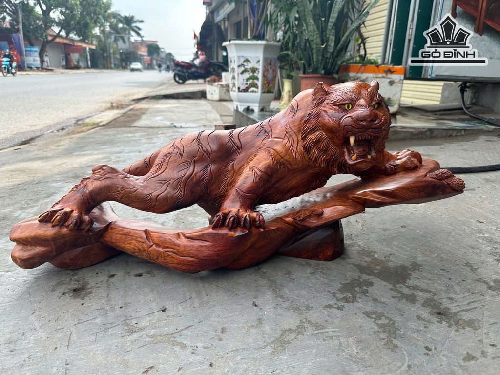 Tượng Hổ Phong Thủy Gỗ Hương Cao 30 Ngang 81 Sâu 21 (cm)