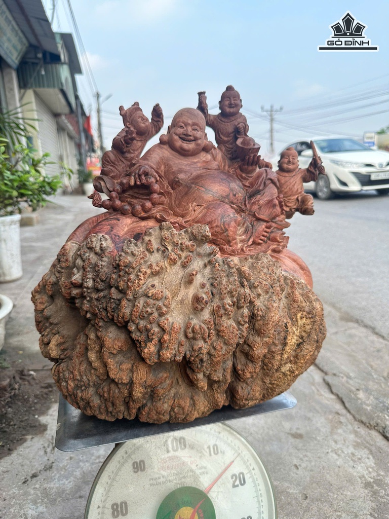 Tượng Phật Di Lặc Tam Phúc Gỗ Nu Hương Cao 45 Ngang 42 Sâu 26 (cm)