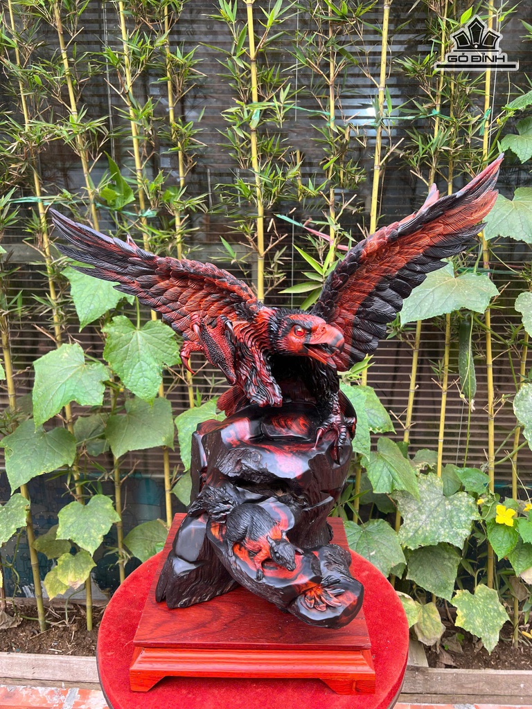 Tượng Đại Bàng Săn Mồi Gỗ Trắc Cao 58 Ngang 56 Sâu 28 (cm)