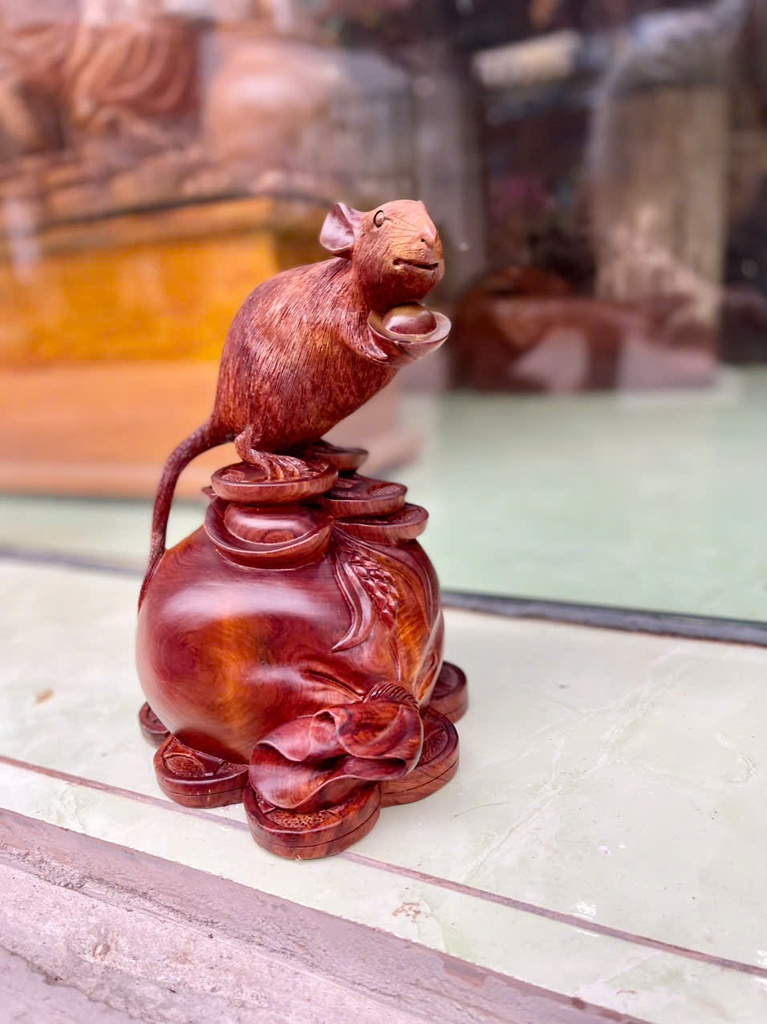 Tượng Chuột Phong Thủy Gỗ Cẩm Cao 25 Ngang 18 Sâu 16 (cm)
