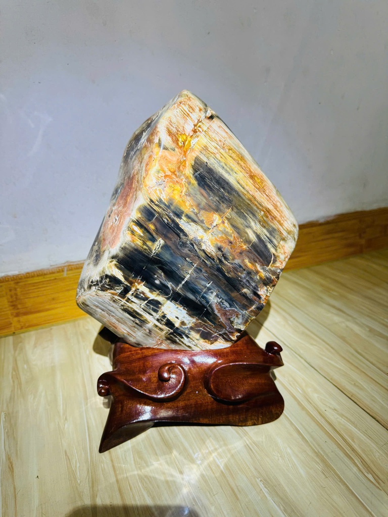 Tác Phẩm Gỗ Hóa Thạch Cao Cả Đế 36 Ngang 26 (cm) - 11kg