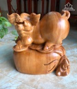 Tượng Heo Gỗ Ngọc Am Cao 31 Ngang 31 Sâu 16 (cm)