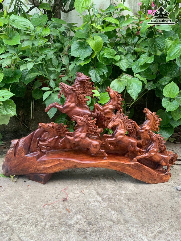 Tượng Bát Mã Gỗ Cẩm Cao 42 Ngang 76 Sâu 15 (cm)