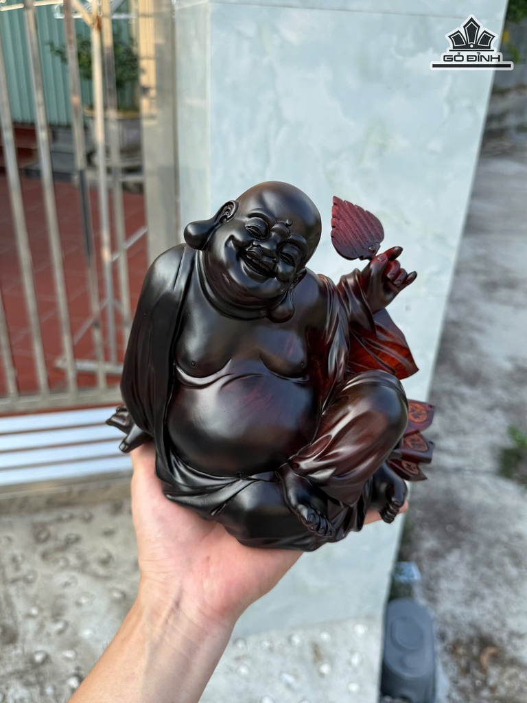 Tượng Phật Di Lặc Ngồi Cầm Quạt Gỗ Trắc Cao 20 Ngang 23 Sâu 19 (cm)