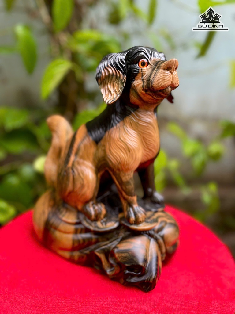 Tượng Chó Gỗ Mun Hoa Cao 30 Ngang 25 Sâu 14 (cm)