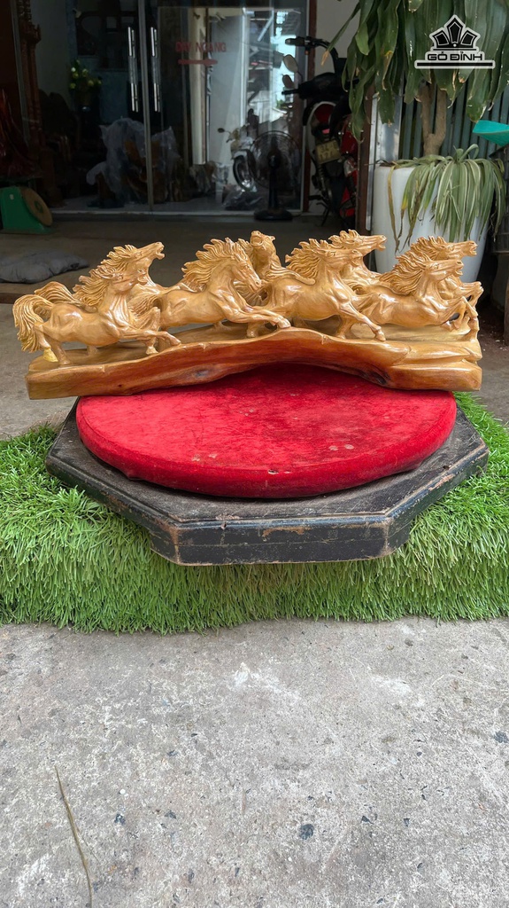 Tượng Mã Đáo Thành Công Gỗ Xá Xị Cao 20 Ngang 63 Sâu 18 (cm)