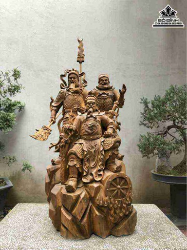Tượng Bộ Ba Anh Hùng Tam Quốc Diễn Nghĩa Gỗ Bách Xanh  Cao 113 Ngang 56 Sâu 55 (cm)