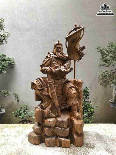 Tượng Quan Công Ngồi Gỗ Bách Xanh  Cao 80 Ngang 43 Sâu 33 (cm)