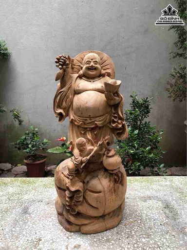 Tượng Phật Di Lặc Đứng Bao Tiền Gỗ Ngọc Am  Cao 62 Ngang 28 Sâu 27 (cm)
