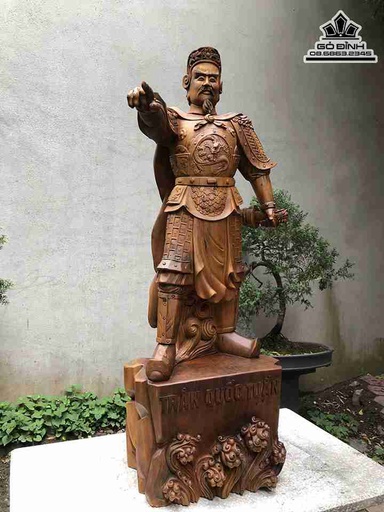 Tượng Trần Quốc Tuấn Gỗ Bách Xanh  Cao 140 Ngang 50 Sâu 45 (cm)