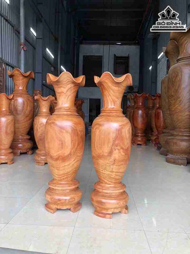 Lục Bình Gỗ Hương Đỏ  Cao 117 Đường Kính 36 (cm)