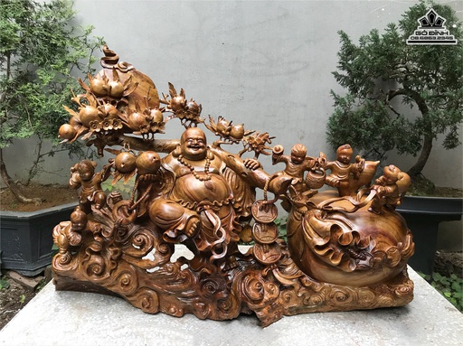 Tượng Phật Di Lặc Gỗ Xá Xị Cao 71 Ngang 110 Sâu 34 (cm)