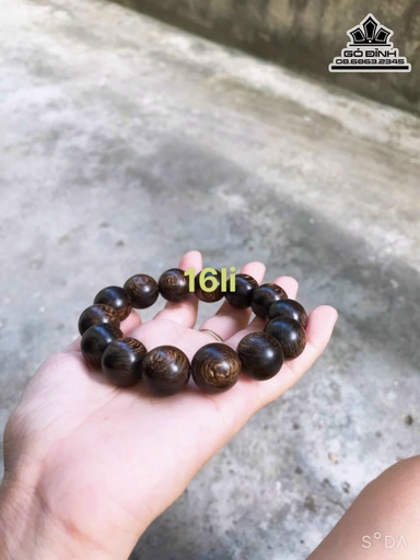 Vòng Tay Hạt Tròn Gỗ Trầm Hương Sánh Chìm 16 li