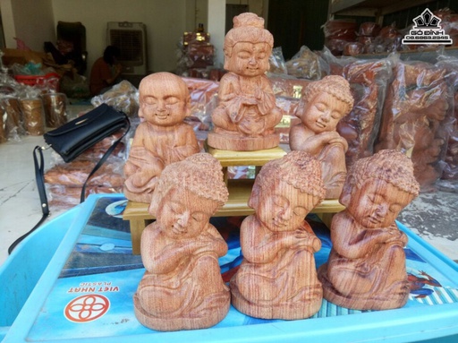 Tượng An Nhiên Gỗ Hương Cao 12 Ngang 8 Sâu 6 (cm)