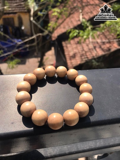 Vòng Tay Hạt Tròn Gỗ Đàn Hương 12 Li