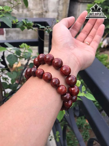 Vòng Tay Hạt Tròn Gỗ Tử Đàn 8 Li