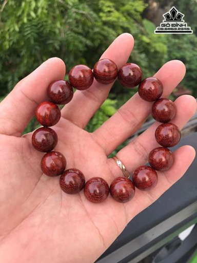 Vòng Tay Hạt Tròn Gỗ Tử Đàn 18 Li