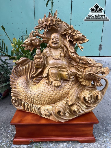 Tượng Phật Di Lặc Ngồi Cá Chép Gõ Xá Xị (Gù Hương) Cao 76 Ngang 68 Sâu 20 (cm)