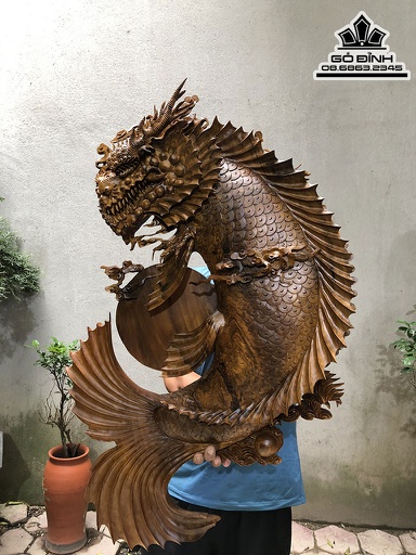 Tượng Cá Hóa Rồng Gỗ Bách Xanh Treo Tường Cao 95 Ngang 63 Sâu 11 (cm)