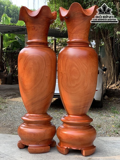 Cặp Lục Bình Gỗ Hương Nguyên Khối Cao 170 Đường Kính 48.5 (cm)