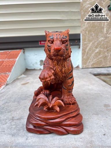 Tượng Mãnh Hổ Đứng Đá Gỗ Hương Cao 25 Ngang 25 Sâu 15 (cm)