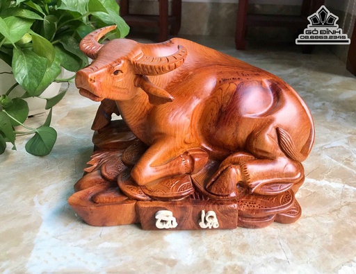 Tượng Trâu Phong Thủy Gỗ Hương Cao 20 Ngang 30 Sâu 20 (cm)