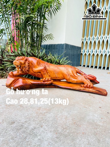 Tượng Hổ Phong Thủy Gỗ Hương Cao 28 Ngang 81 Sâu 25 (cm)