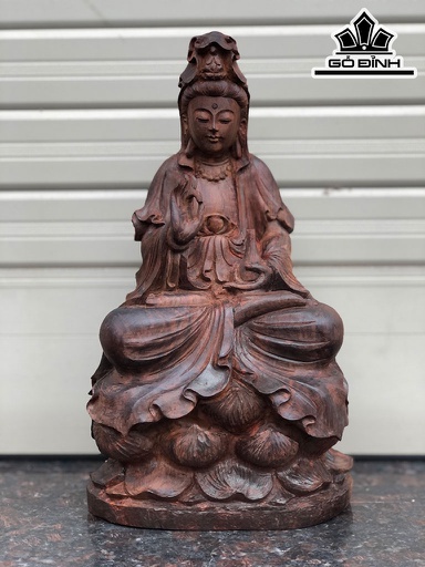 Tượng Phật Bà Quan Âm Gỗ Trắc Cao 28 Ngang 15 Sâu 13 (cm)