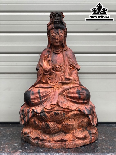 Tượng Phật Bà Quan Âm Gỗ Trắc Cao 29 Ngang 17 Sâu 17 (cm)