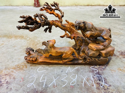 Tượng Báo Săn Mồi Gỗ Trắc Cao 24 Ngang 38 Sâu 12 (cm)