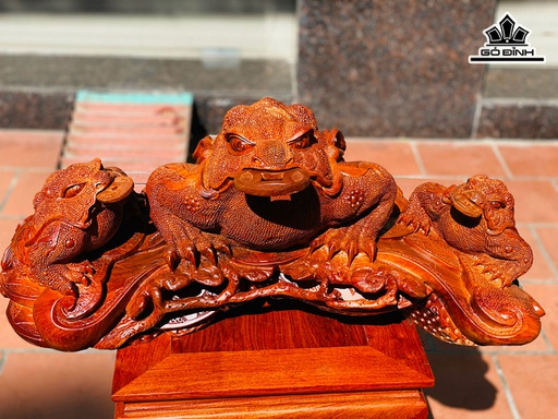 Tượng Tam Cóc Ngậm Tiền Gỗ Hương Cao 32 Ngang 29 Sâu 80 (cm)