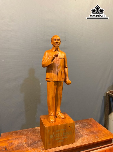 Tượng Bác Hồ Gỗ Hương Cao 60 Ngang 17 Sâu 13,5 (cm)