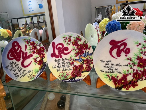 Tác Phẩm Đá Quý Lục Yên Đường Kính 35 (cm)