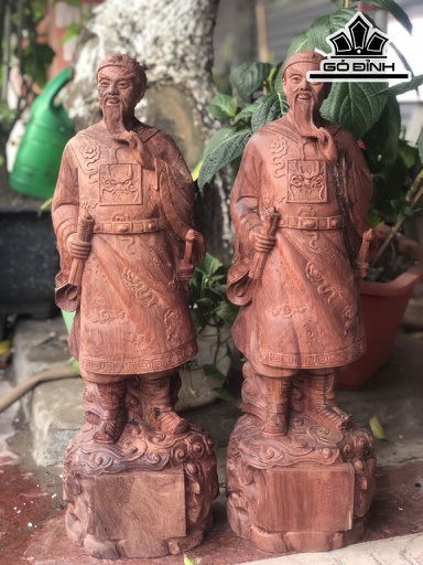 Tượng Trần Quốc Tuấn Gỗ Cẩm Cao 61 Ngang 20 Sâu 15 (cm)