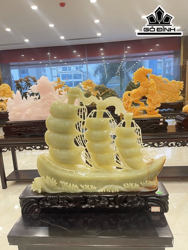 Tác Phẩm Thuận Buồm Xuôi Gió Đá Ngọc Onix Cao 7 Ngang 66 Sâu 9 (cm)