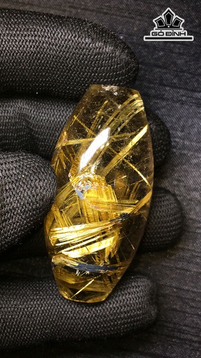 Lu Thống Đá Thạch Anh Tóc Vàng Cao 51 Ngang 25,7 Sâu 21,2 (mm) 41,5gr