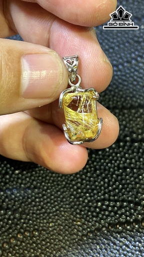 Mặt Dây Chuyền Đá Thạch Anh Tóc Vàng Cao 16 Ngang 12 Sâu 6 (mm) 2,3gr