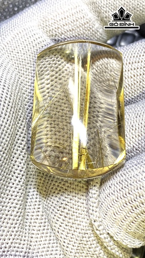 Mặt Dây Chuyền Đá Thạch Anh Tóc Vàng Cao 42 Ngang 26 Sâu 12,6 (mm) 29gr