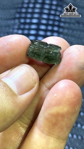 Mặt Dây Chuyền Tỳ Hưu Đá Thạch Anh Tóc Xanh Cao 15 Ngang 8,2 Sâu 8,5 (mm) 1,9gr