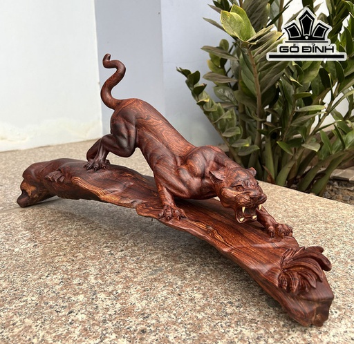 Tượng Báo Săn Mồi Gỗ Cẩm Ngang 60 Cao 29 Sâu 18 (cm)