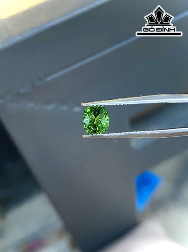 Viên Ngọc Đá Tourmaline Cao 6,7 Ngang 6 Sâu 4,5 (mm) 1,11cts