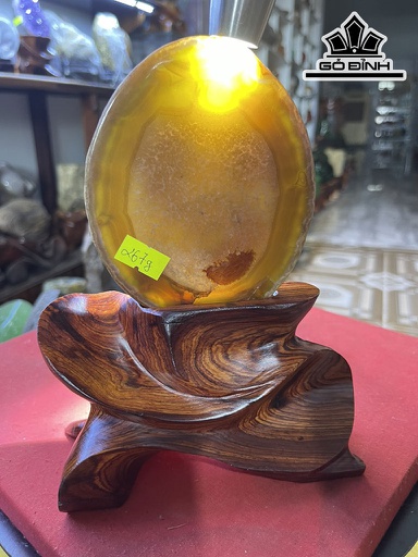 Tác Phẩm Đá Mã Não Cao 20 (cm) 0,6kg