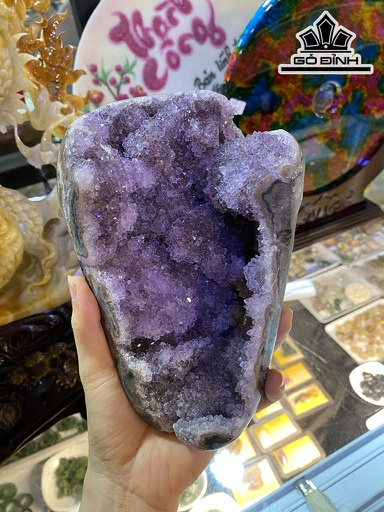 Tinh Thể Đá Thạch Anh Tím Cao 22 Ngang 12 Sâu 13 (cm) 2,46kg