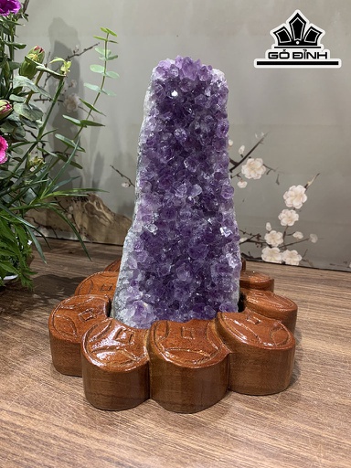 Tinh Thể Đá Thạch Anh Tím Cao 19,5 Ngang 16 Sâu 16 (cm) 1,7kg