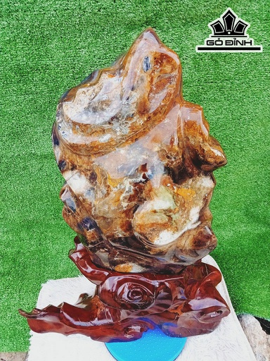 Tác Phẩm Đá Mã Não Cao 73 Ngang 28 (cm) 31kg